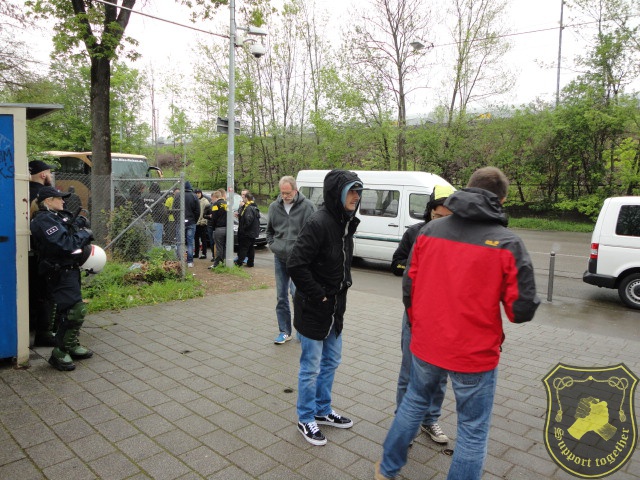Stuttgart-BVB 23.04.16 005.JPG
